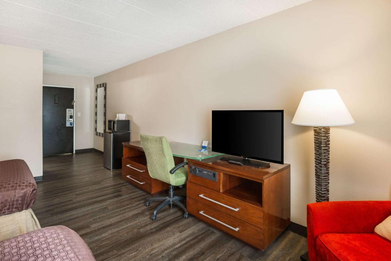 Fairmount Inn & Suites - Stroudsburg, Poconos Delaware Water Gap Luaran gambar