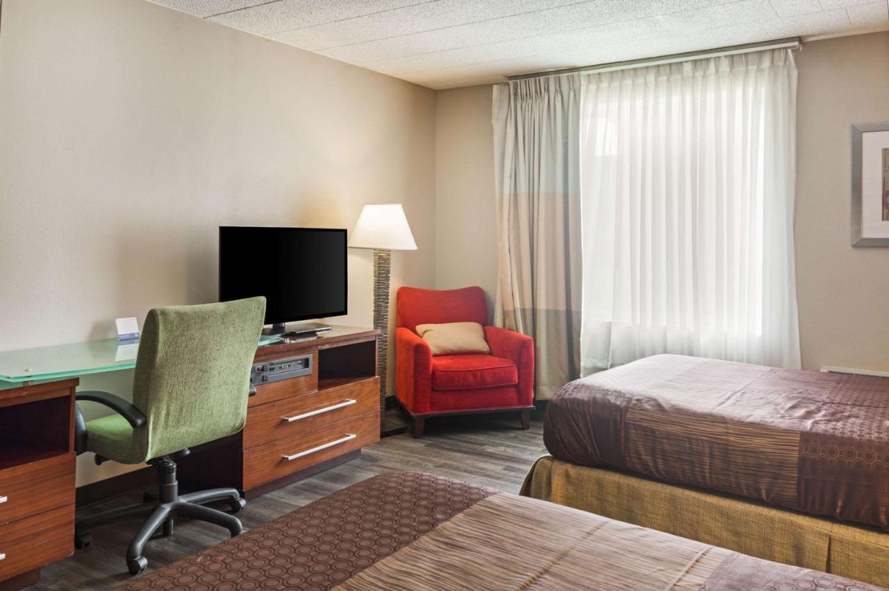 Fairmount Inn & Suites - Stroudsburg, Poconos Delaware Water Gap Luaran gambar