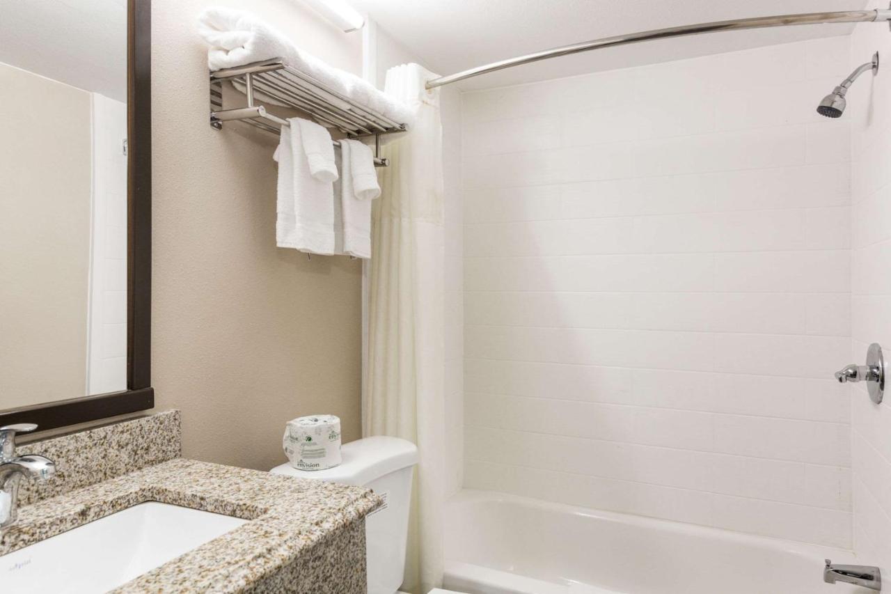 Fairmount Inn & Suites - Stroudsburg, Poconos Delaware Water Gap Luaran gambar