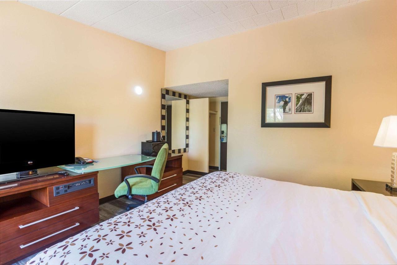 Fairmount Inn & Suites - Stroudsburg, Poconos Delaware Water Gap Luaran gambar